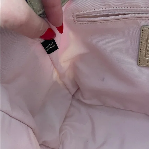 Vintage Coach Poppy Kyra Tote with Floral Pattern - Picture 14 of 17